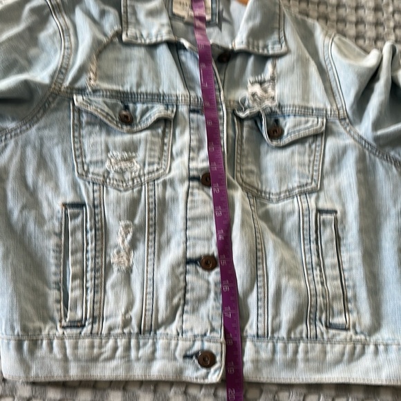 Forever 21 Light Blue Distressed Jean Jacket - Picture 9 of 9